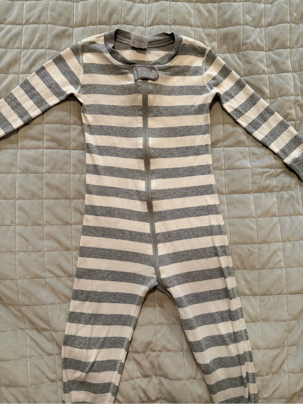 Hanna Andersson Heather Grey/Hanna White 3T Sleeper